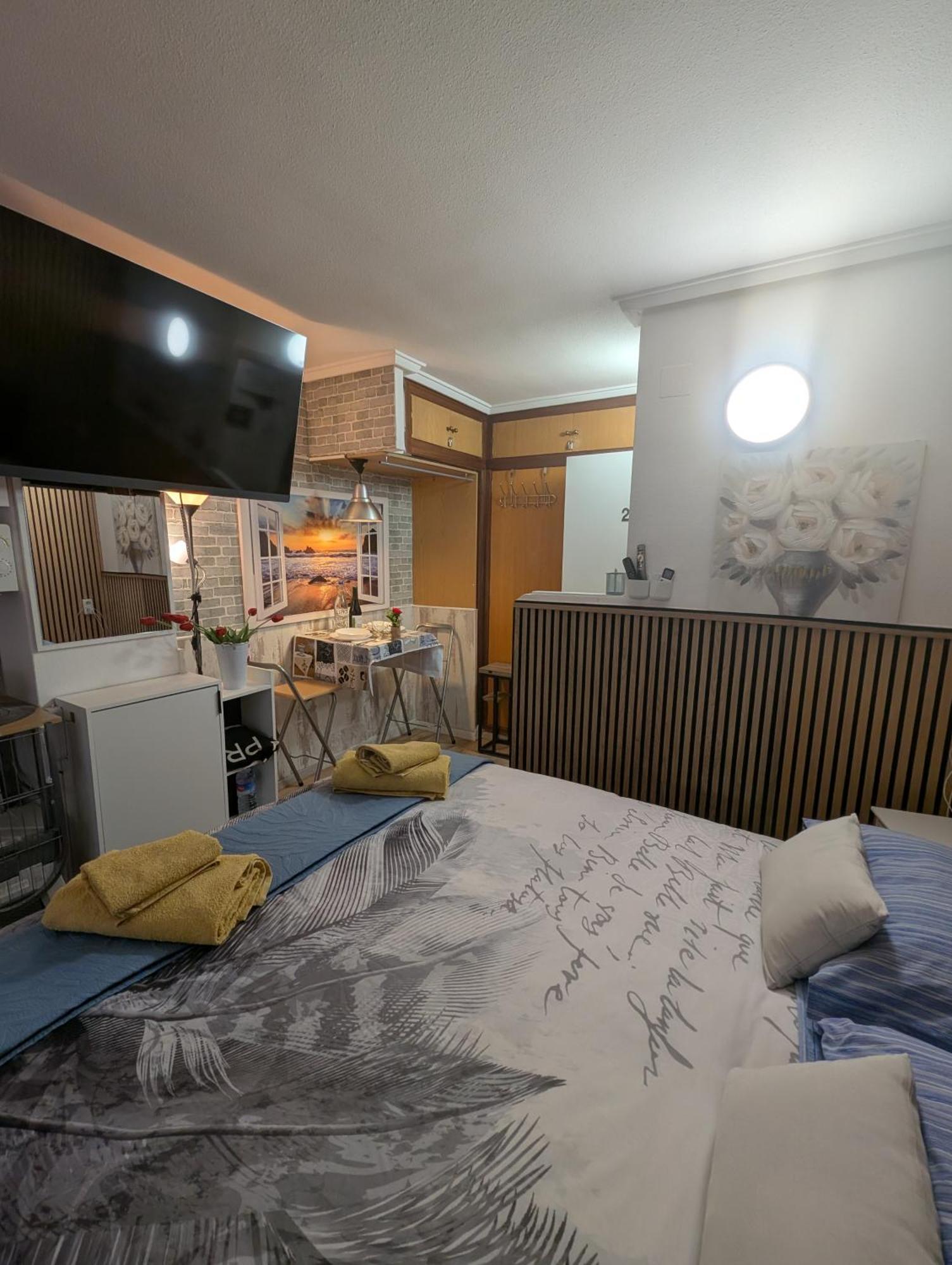 Alicante Postiguet Studios 외부 사진
