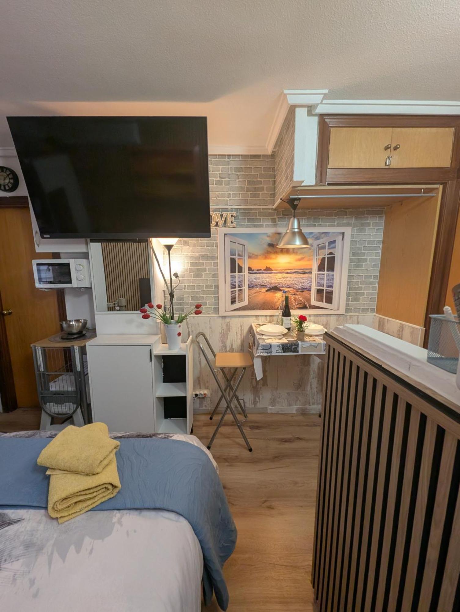 Alicante Postiguet Studios 외부 사진